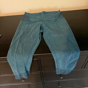 Lululemon cropped leggings